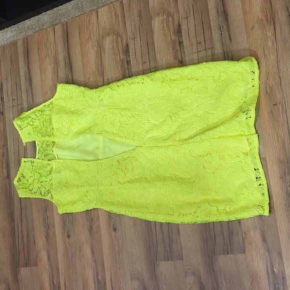 J. CREW COLLECTION Neon Yellow Lace Sheath Cocktail Work Spring Dress - Picture 10 of 16